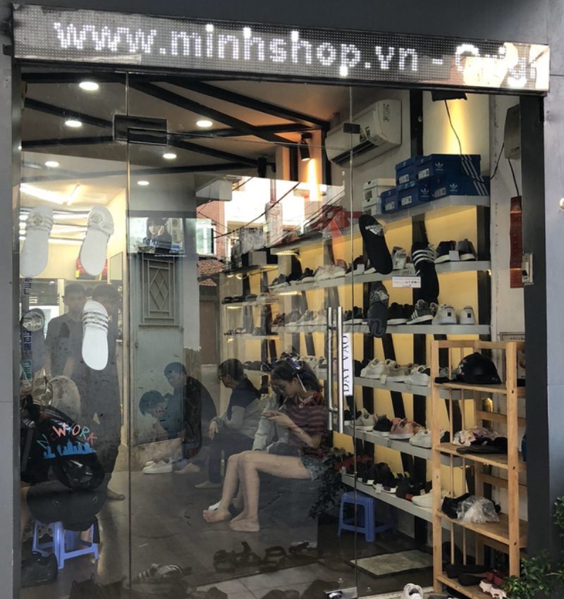Minhshop.vn: Mua Sắm Nhiều Hơn Cả Sneaker